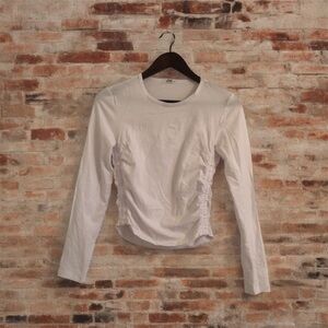 Long-sleeved white ruched shirt